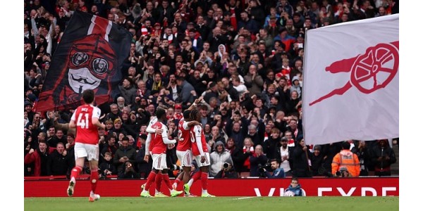 De Premier League biedt Arsenal een nieuwe kans op de titel De Premier League biedt Arsenal een nieuwe kans op de titel